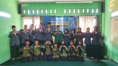 Semangat IPNU-IPPNU Ranting NU Kebonsari Gelar Rapat Kerja II