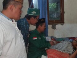 LAZISNU Ranting NU Kebonsari Bantu Biaya Pengobatan Warga Sakit
