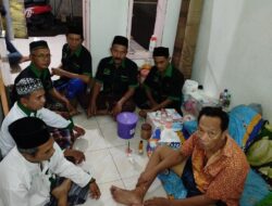 LAZISNU Kebonsari Bezuk Warga Somban Kidul Sakit Stroke
